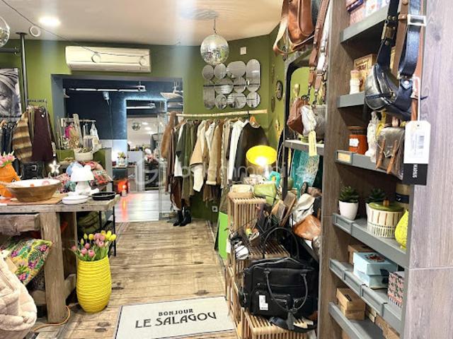 Local Commercial vente à Lodève, Clermont-l'hérault