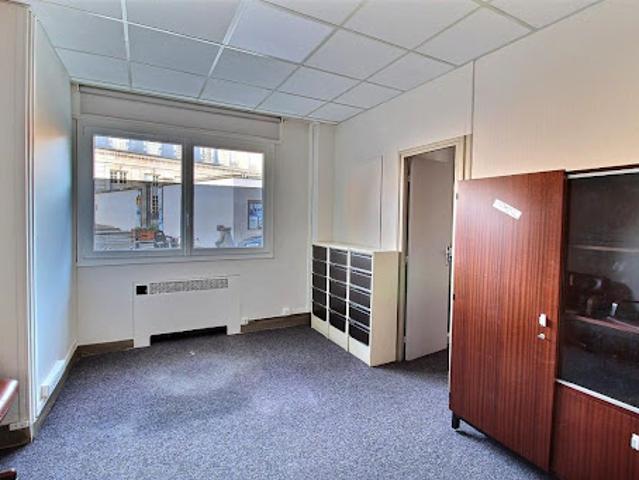 Local Commercial vente à Nanterre, Clichy