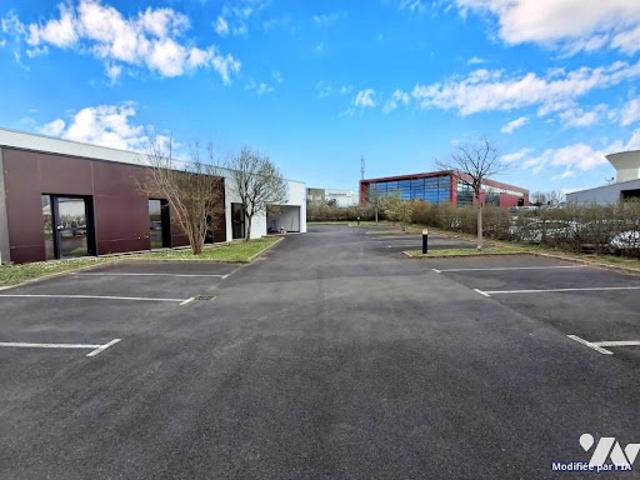 Local Commercial vente à Nantes, Couëron