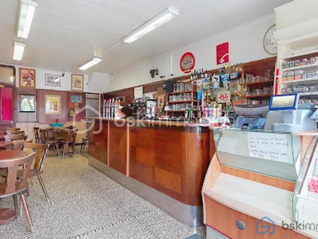 Local Commercial vente à Valenciennes, Denain
