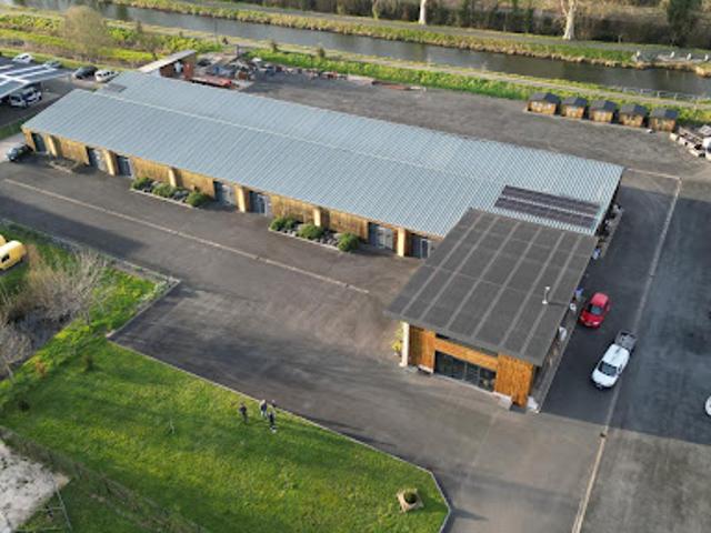 Local Commercial vente à Bergerac, Couze-et-saint-front