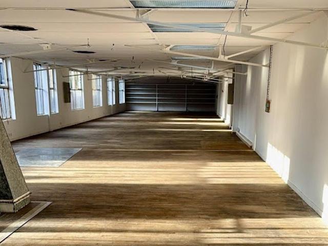 Local Commercial vente à Bobigny, Les Lilas