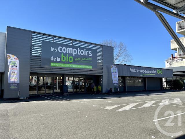 Local Commercial vente à Pau, Lons