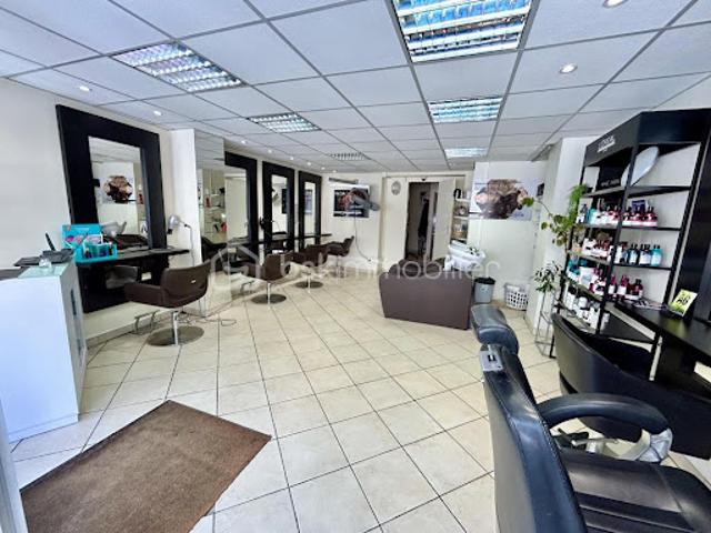 Local Commercial vente à Fontainebleau, Moret-sur-loing