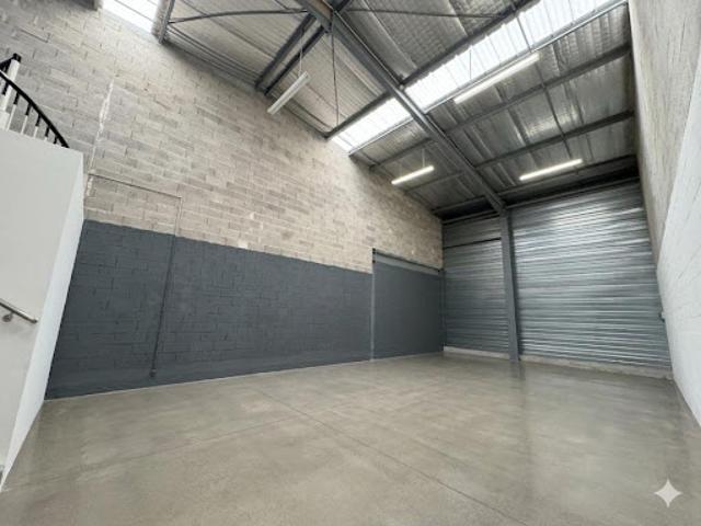 Local Commercial vente à Nîmes