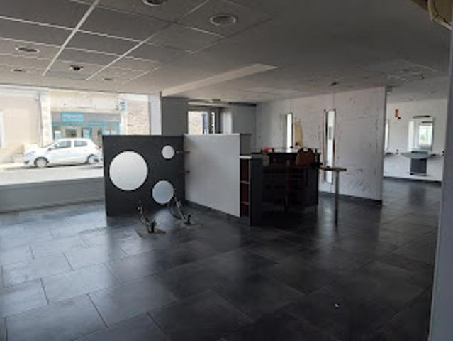 Local Commercial vente à Angers, Saint-barthélemy-d'anjou