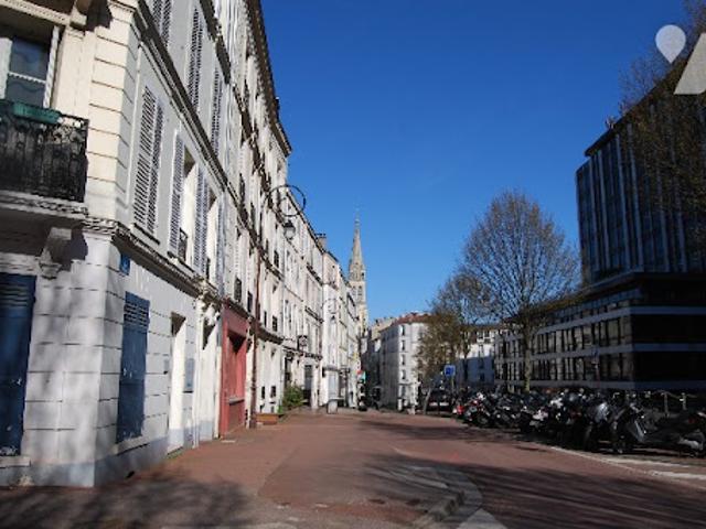 Local Commercial vente à Nanterre, Saint-cloud