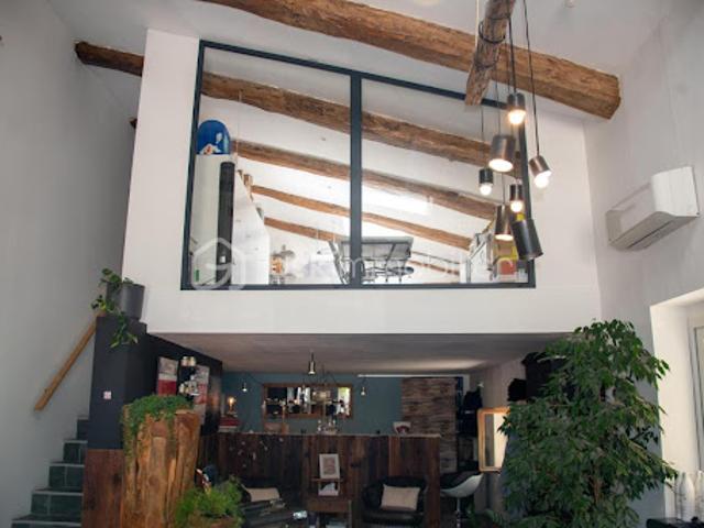 Local Commercial vente à Nîmes, Uzès