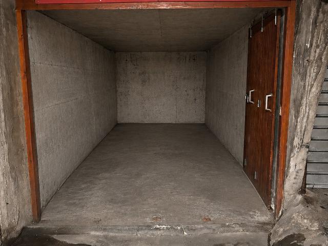 Garage vente à Bobigny, Bagnolet