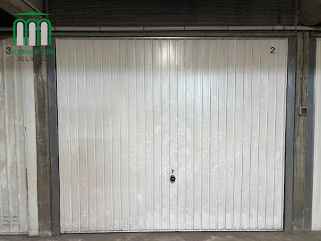 Garage vente à Cours Fauriel, Saint-Étienne