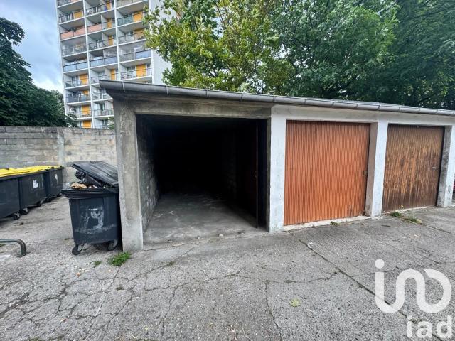 Garage vente à Saint-Denis, La Courneuve