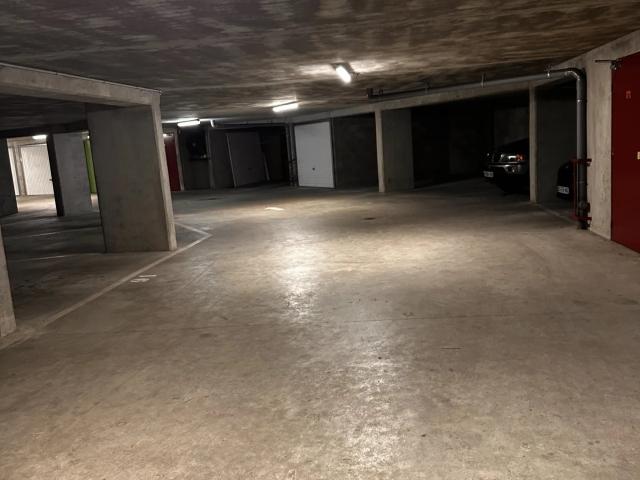 Garage vente à Gency, Cergy