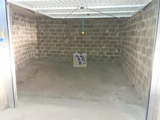 Garage vente à Angoulême, Aignes-et-puypéroux