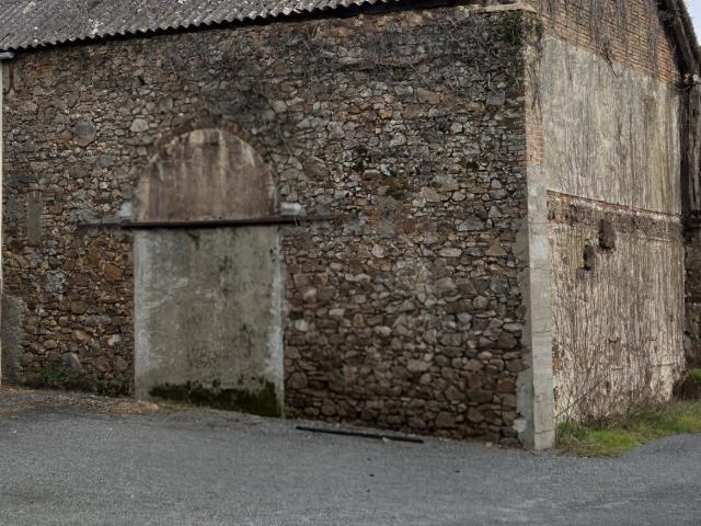 Garage vente à Trémentines