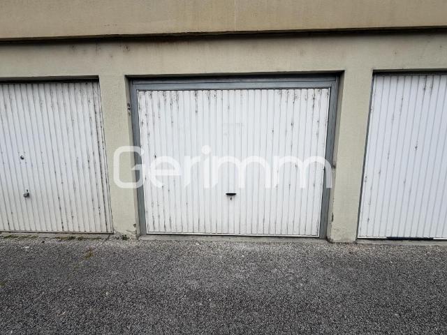 Garage vente à Grenoble, Quaix-en-chartreuse