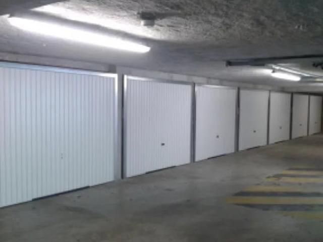Garage vente à Arrondissement de Toulon, Saint-cyr-sur-mer