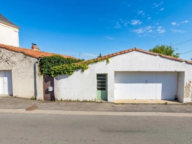 Garage vente à Nantes, La Chapelle-basse-mer
