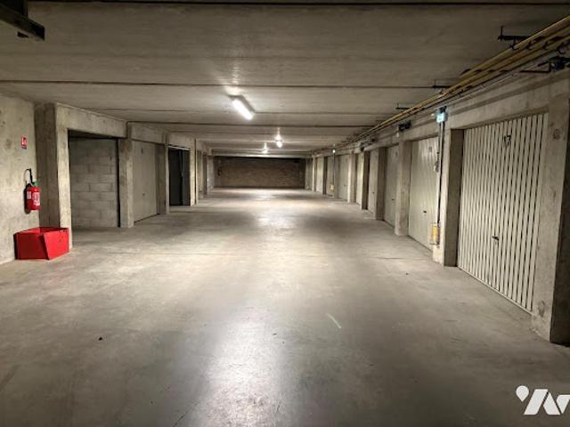 Garage vente à Beaune