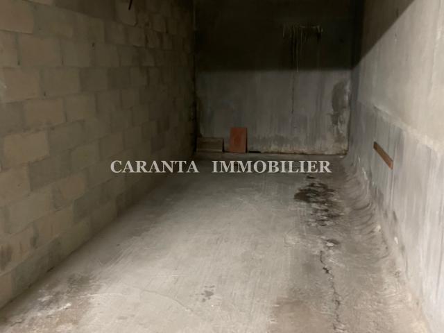 Garage vente à Arrondissement de Draguignan, Sainte-maxime