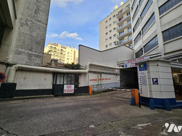 Garage vente à Paris, Île-de-France