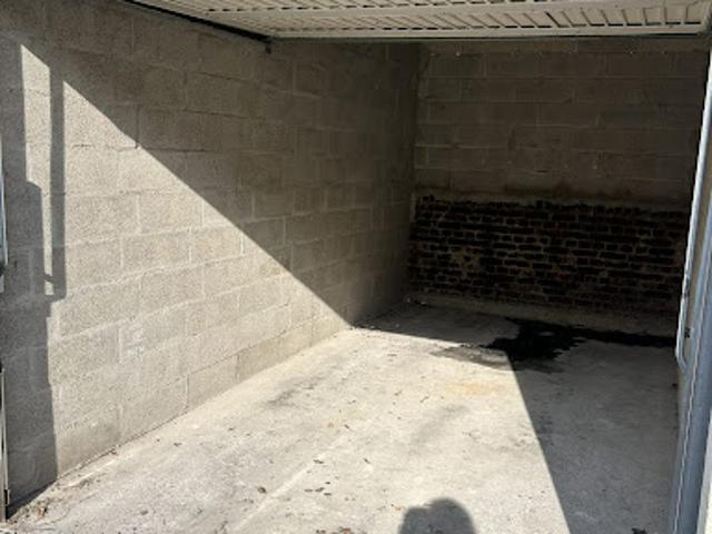 Garage vente à Saint-Quentin, Saint-quentin