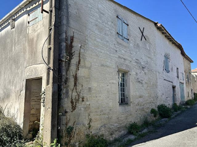 Ferme vente à La Garenne, Fontaine-Chalendray