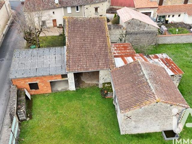 Maison vente à Confolens, Tourriers