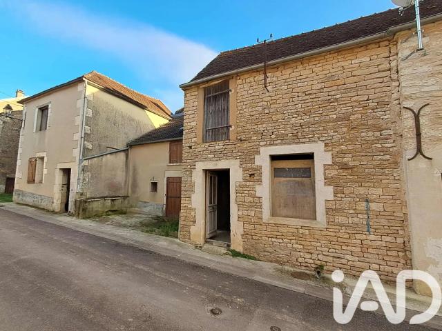 Ferme vente à Auxerre, Courgis