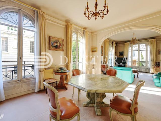 Local Commercial vente à Nanterre, Neuilly-sur-seine