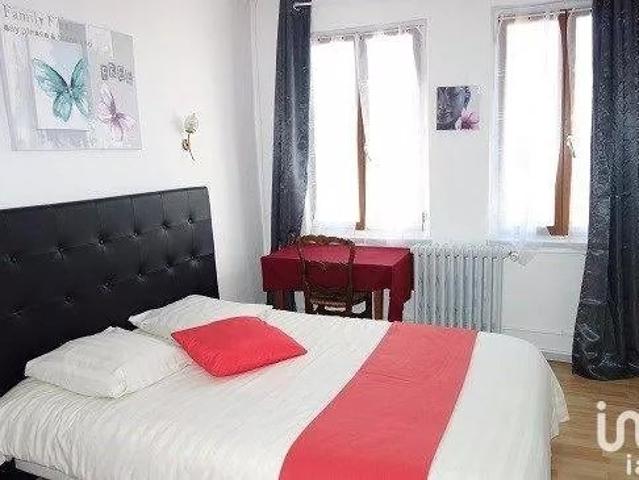 Local Commercial vente à Nanterre, Suresnes