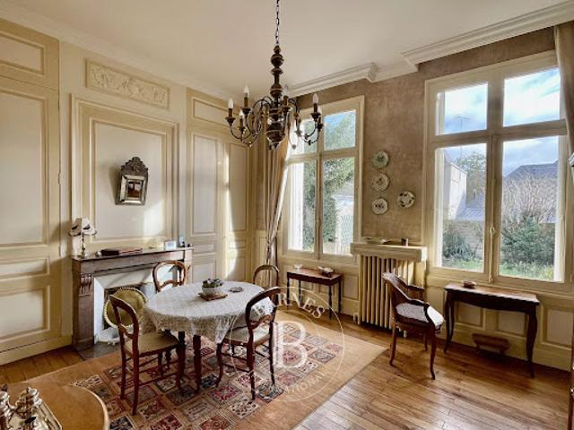 Villa vente à Maryse Bastié, Tours