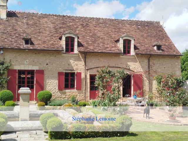 Villa vente à Montmorillon, Nouvelle-Aquitaine
