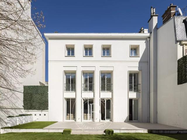 Villa vente à Paris, Île-de-France