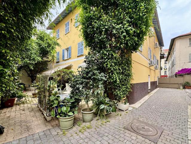 Immeuble vente à Nice, Grosso