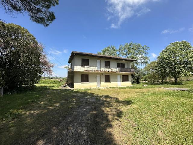 Immeuble vente à Astaffort, Le Hameau de Biran
