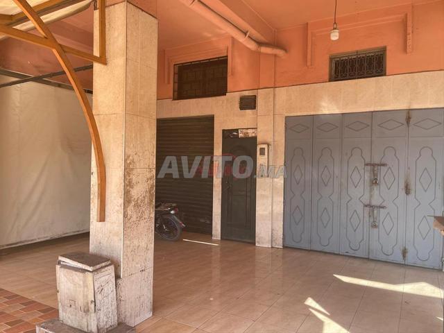 Local commercial vente à L'Oriental