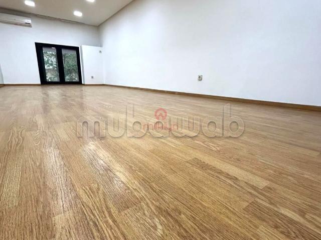 Local commercial vente à Anfa, Gharb-Chrarda-Beni Hssen