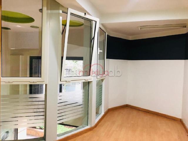 Local commercial vente à Anfa, Gharb-Chrarda-Beni Hssen