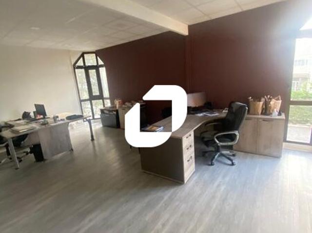 Local Commercial vente à Créteil, Sucy-en-brie