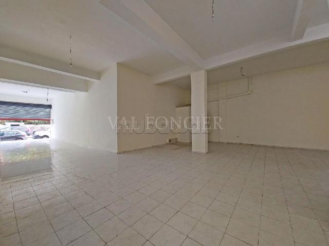 Local commercial vente à Anfa, Gharb-Chrarda-Beni Hssen