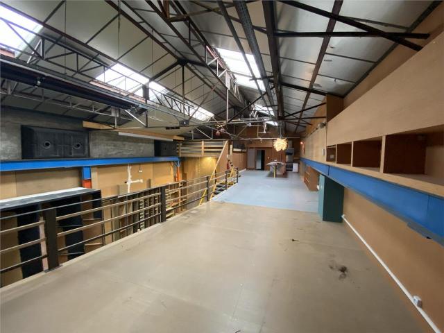 Local Commercial vente à Saint-Denis, Aubervilliers