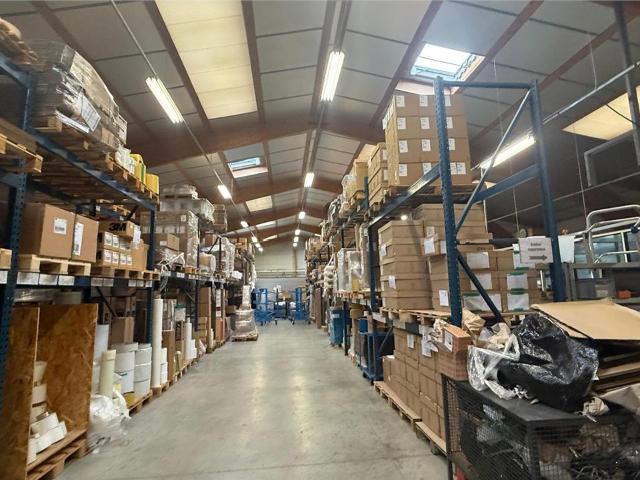 Local Commercial vente à Bourg-en-Bresse, Ceyzériat