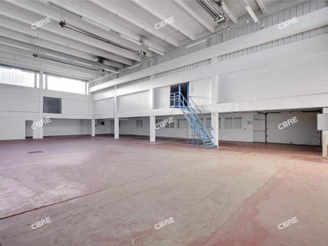 Local Commercial vente à Palaiseau, Champlan