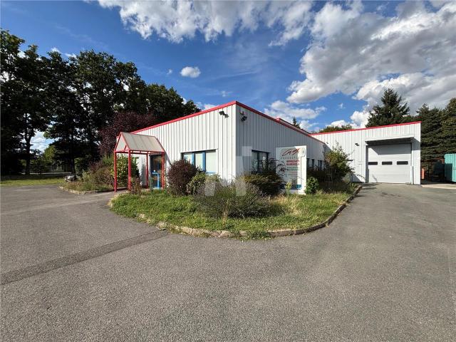 Local Commercial vente à Palaiseau, Cheptainville