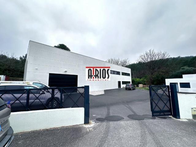 Local Commercial vente à Arrondissement de Toulon, Hyères