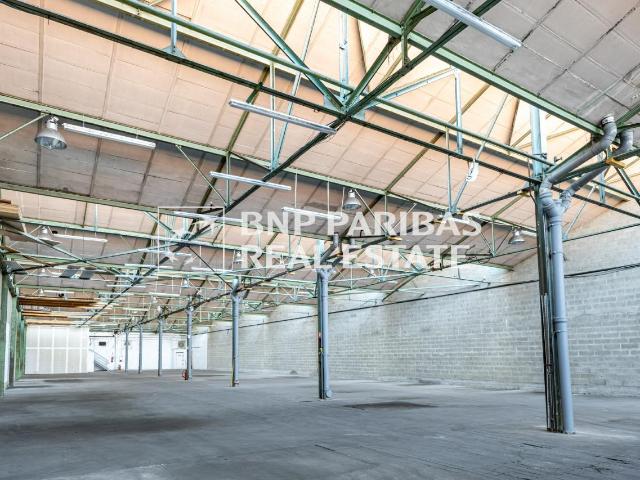 Local Commercial vente à Bobigny, Pantin