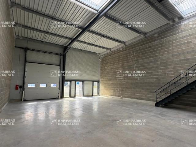 Local Commercial vente à Tours, Saint-cyr-sur-loire