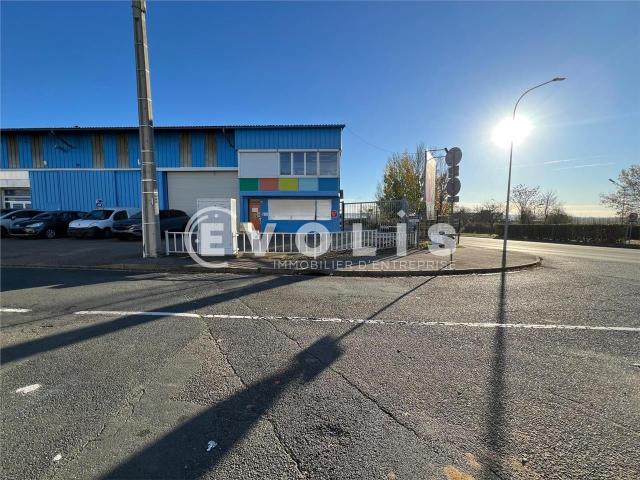 Local Commercial vente à Villefranche-sur-Saône, Rhône