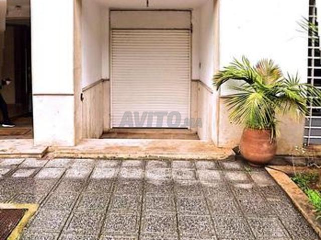 Local commercial vente à Anfa, Gharb-Chrarda-Beni Hssen