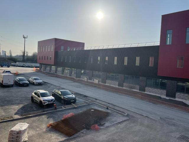 Local Commercial vente à Nanterre, Gennevilliers